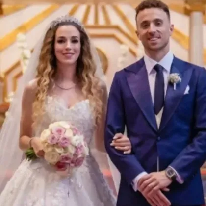 Месец след трагичната гибел на португалския футболист Диого Жота неговата