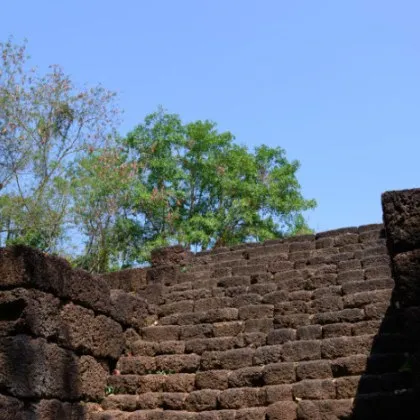 Две азиатски кралства Тайланд и Камбоджа се сблъскаха по спорната