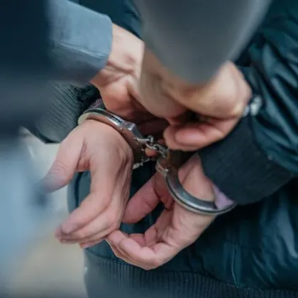 Жител на село Говедаре предизвикал скандал и ударил полицейски служител