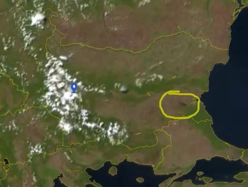 Пожарът, избухнал в Средец, е видим от Космоса ВИДЕО