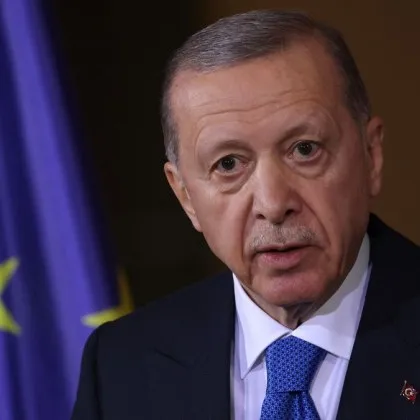 Тази седмица Ердоган планира разговори с Путин и Тръмп по