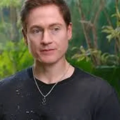 Американският милиардер и биохакер Брайън Джонсън известен с екстремните си