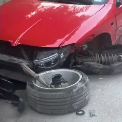 Шофьор с едва година стаж зад волана предизвика тежка катастрофа