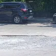 Два пъти в Търново, два пъти в сервиза: Шофьор предупреди за опасна дупка