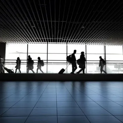 На летищата в Италия започна прилагането на решението на Европейската