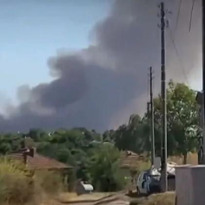 Пламъците край Лесово достигнаха и Турция Горят 15 000 дка