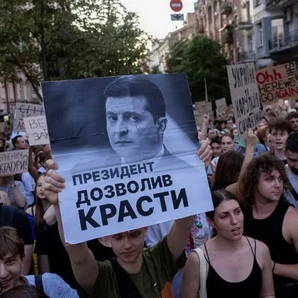 Зеленски изглежда вече не е доволен че се е поддал