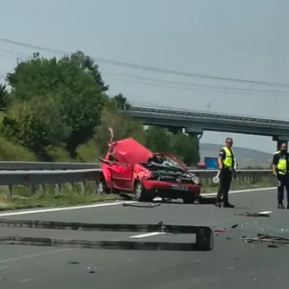 Тежка катастрофа е станала днес на автомагистрала Хемус Шофьори сигнализират