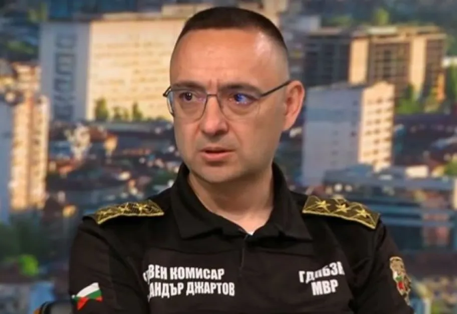Джартов с последна информация за пожарите в България