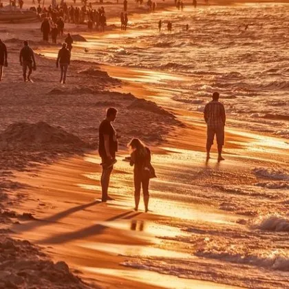 Общинските съветници на Александруполис протестират срещу българските туристи на общинския