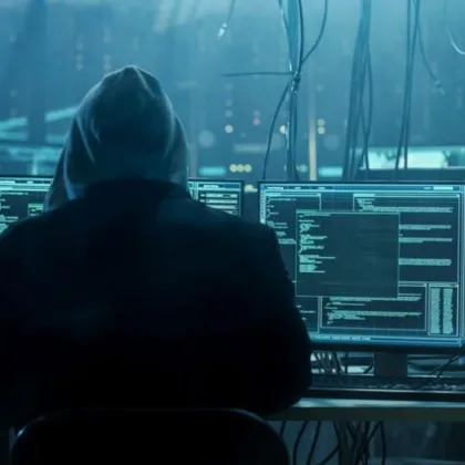 Хакер използващ псевдонима Неферпиту е публикувал 13 GB вътрешни данни