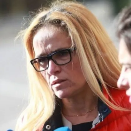 Мамо прибирам се това каза Десислава Иванчева на излизане от