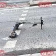 Варненец с тротинетка се вряза в автобус