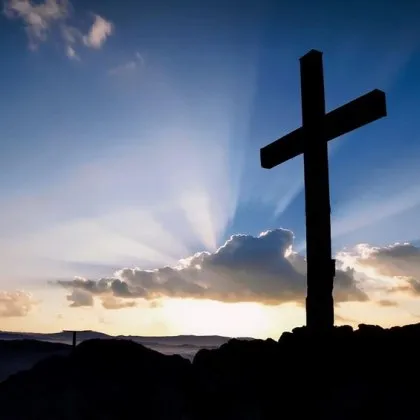 В Сандански започват всекидневни молитви за справяне с огнената стихия