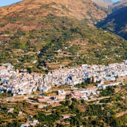 Малкото градче Ланхарон разположено в испанската провинция Гранада има необичайна законова