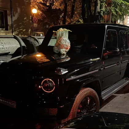 Варненски шофьор на лъскав Mercedes G Class получи нестандартен урок по