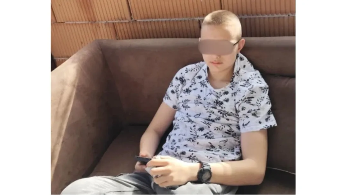 Млад шофьор помете 15-годишно дете на тротоар. Мишо седми ден се бори за живота си СНИМКА