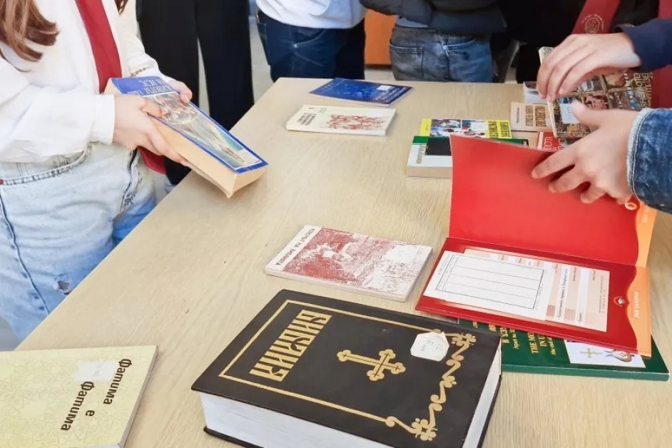 Приеха въвеждането на предмета „Добродетели и религии” в училище