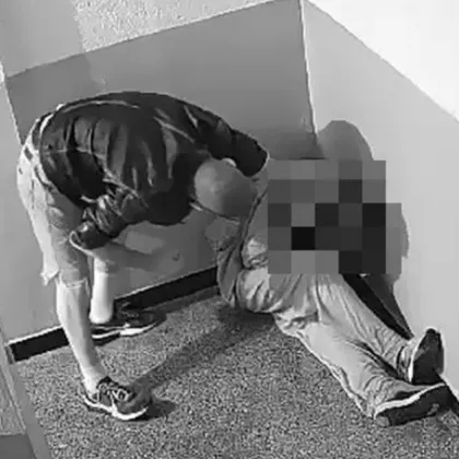 Мъжът, пребит във вход на пловдивски блок, е със счупени ребра
