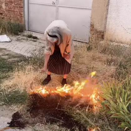 Обвиниха възрастна жена в умишлен палеж в Ихтиман ВИДЕО
