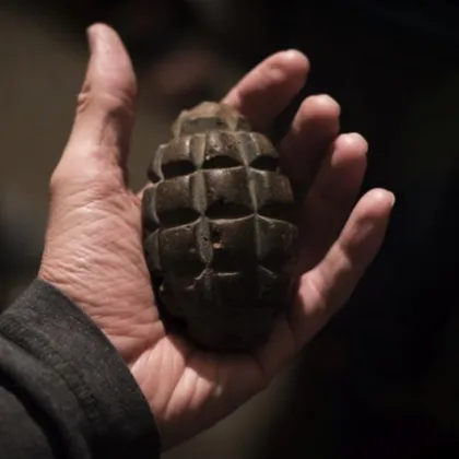 Граната е открита в апартамент в центъра на Перник Около 20