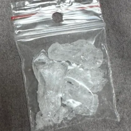 Служители на СДВР иззеха близо половин килограм различни по вид