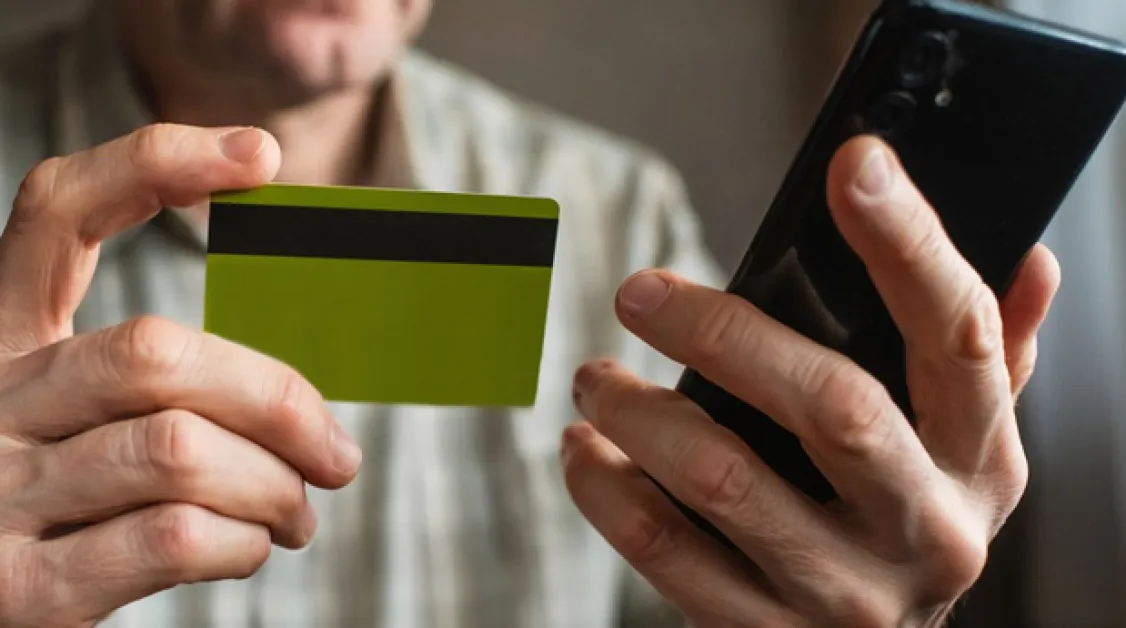 Мъж сигнализира за нова схема, измамниците използват "спуфинг"