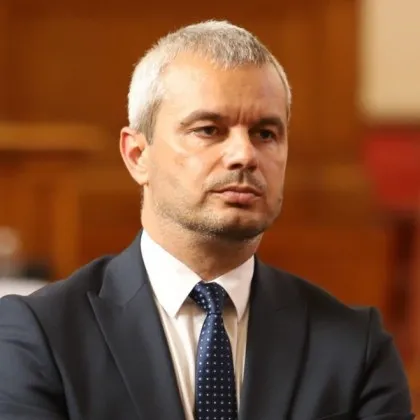 Партия Възраждане започва национални протести за сваляне на правителството Това