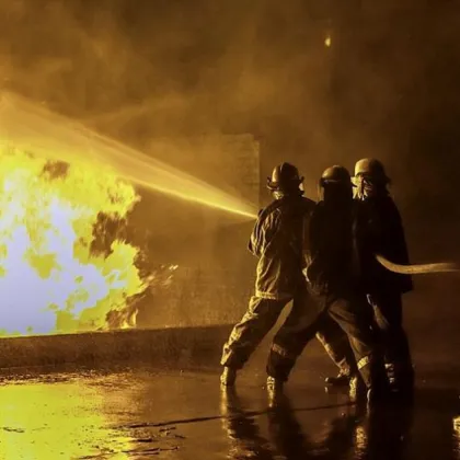 Пожар избухна в склад за гориво в руския черноморски град