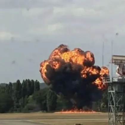 Телата на пилот и неговия син бяха извадени от морето