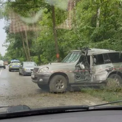 Катастрофа затруднява движението на пътя София Самоков съобщават пътуващи в