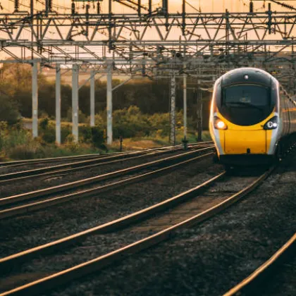Възстановено е движението на влаковете в участъка между Казичене и