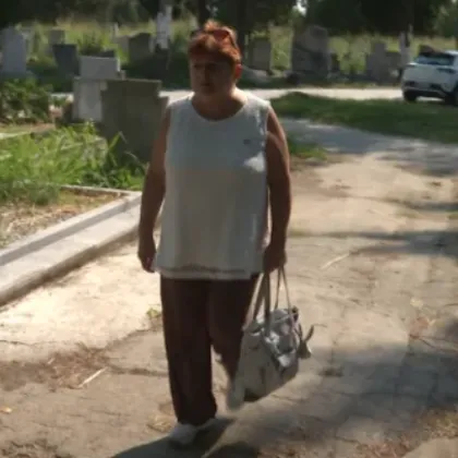 Две жени с едно и също име са погребани на едно и също място