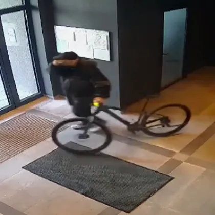 Граждански арест за сериен крадец на велосипеди Семейство от София