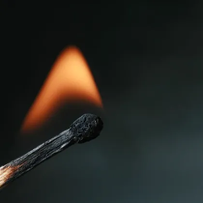 8 годишно дете си е играело с огън в следствие на