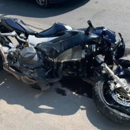 Моторист е с леки наранявания при пътен инцидент в Пловдив Около