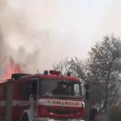 Продължава борбата с големия пожар в Сакар който обхвана над