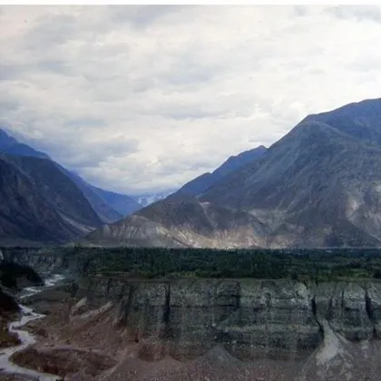 В отдалечен планински район на Пакистан тялото на мъж изчезнал