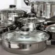 Стара измама с „ограбен чужденец" и тенджери отново плъзна в София