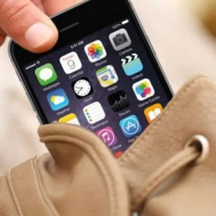 В бургаския ж к Лазур неизвестен извършител е откраднал мобилния телефон