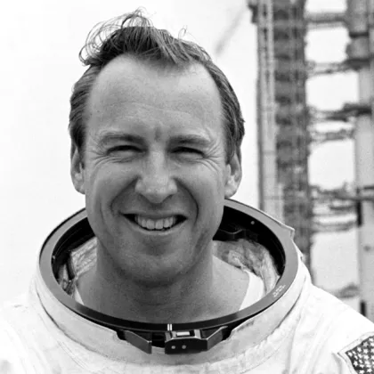 Джим Ловъл астронавтът от НАСА командвал прочутата мисия Аполо 13