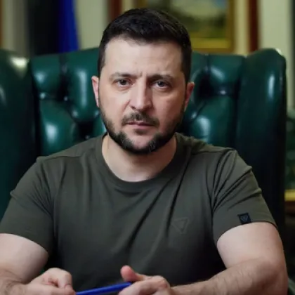 Украинският президент Володимир Зеленски се отказа бързо миналия месец от