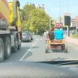 Талига обикаля по оживените булеварди на Пловдив, а ако стане инцидент?