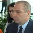 Караджов дава пилота, свалил дете в инвалидна количка от самолет, на комисията по дискриминация