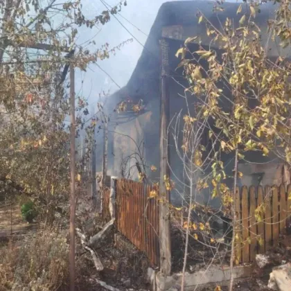 Пожар причинен от зарядно устройство за тример за косене на