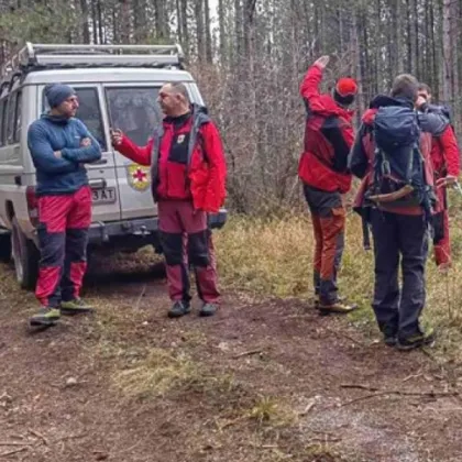 Спасители помогнаха на две жени в планината