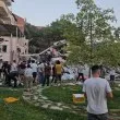 Четирима са били затрупани след земетресението в Турция