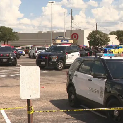 Трима души загинаха снощи в град Остин в американския щат