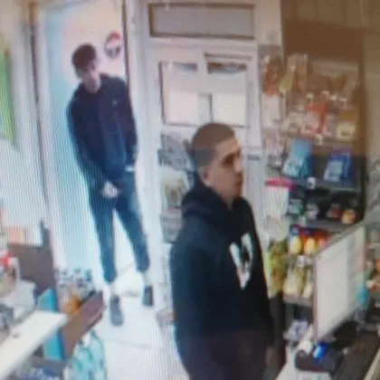 Внимавайте! Младежи използват фалшиви столевки в София