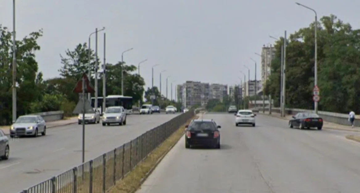 Спират движението в участък на пловдивски булевард